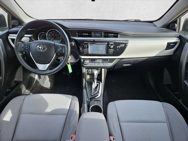 Used 2016 Toyota Corolla LE FWD image 17