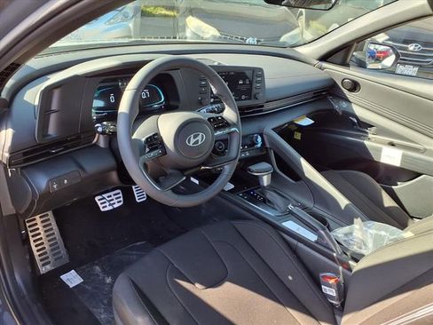 New 2026 Hyundai Elantra SEL Sport FWD image 8