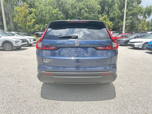 Used 2025 Honda CR-V EX image 5