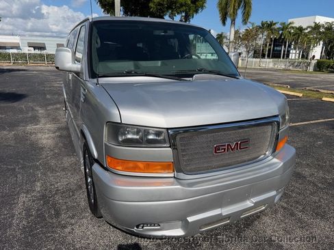 Used 2013 GMC Savana 1500 RWD image 15