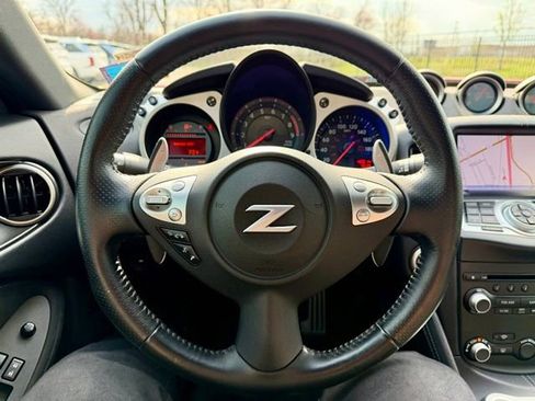 Used 2020 Nissan 370Z Touring Sport image 14