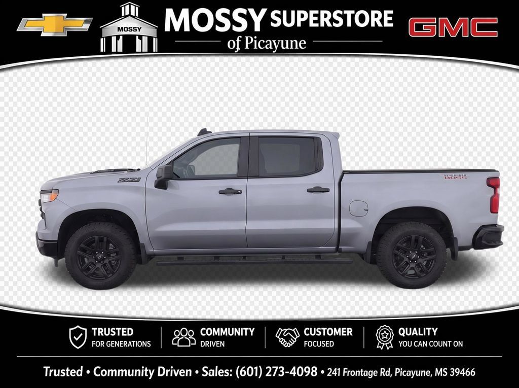 Used 2023 Chevrolet Silverado 1500 Custom Trail Boss w/ LPO, Dark Essentials Package AWD/4WD image 8