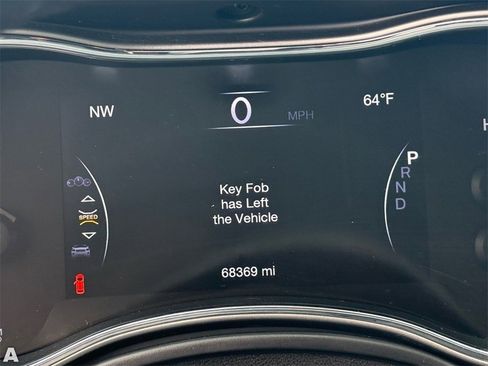 Used 2019 Jeep Grand Cherokee Laredo image 19