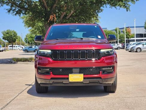 Certified 2024 Jeep Wagoneer Series II AWD/4WD image 2