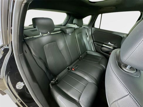 Certified 2023 Mercedes-Benz GLA 250 4MATIC image 34