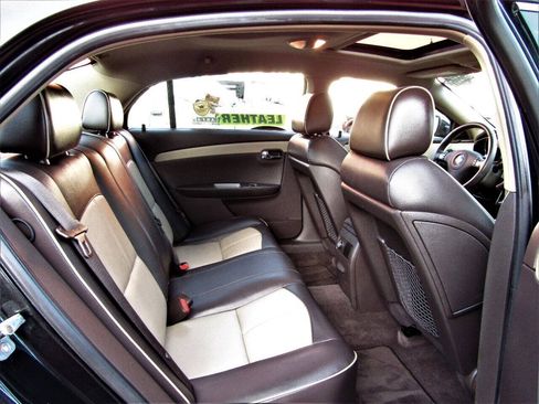 Used 2009 Chevrolet Malibu LTZ w/ Rear Power Package FWD image 19