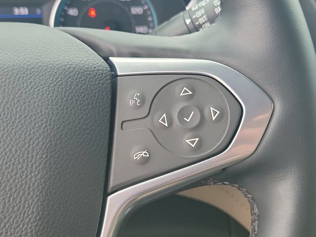 Used 2023 Chevrolet Traverse LT w/ LT Premium Package AWD/4WD image 13