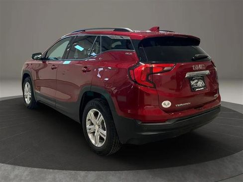 Used 2018 GMC Terrain SLE w/ Driver Convenience Package AWD/4WD image 3
