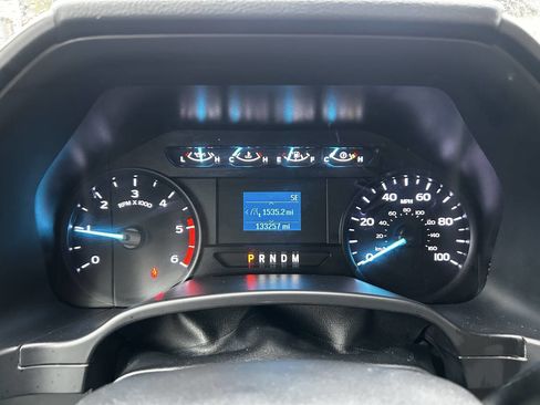 Used 2020 Ford F550 2WD Regular Cab Super Duty image 32