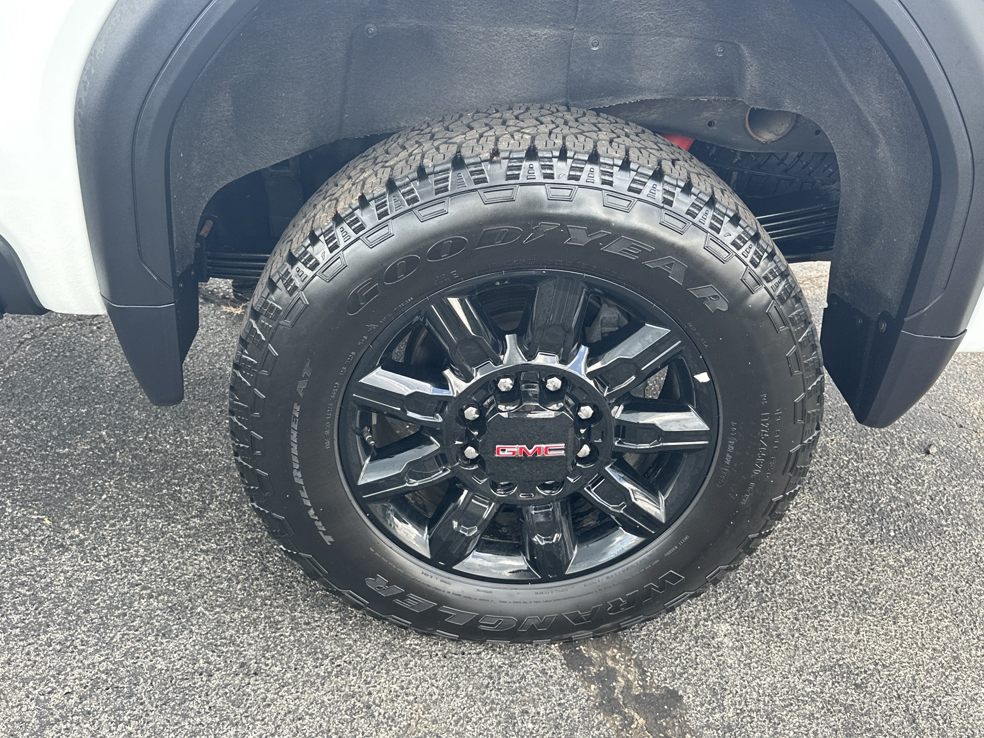 Used 2025 GMC Sierra 2500 AT4 AWD/4WD image 23
