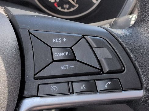 Used 2025 Nissan Altima 2.5 SV FWD image 21