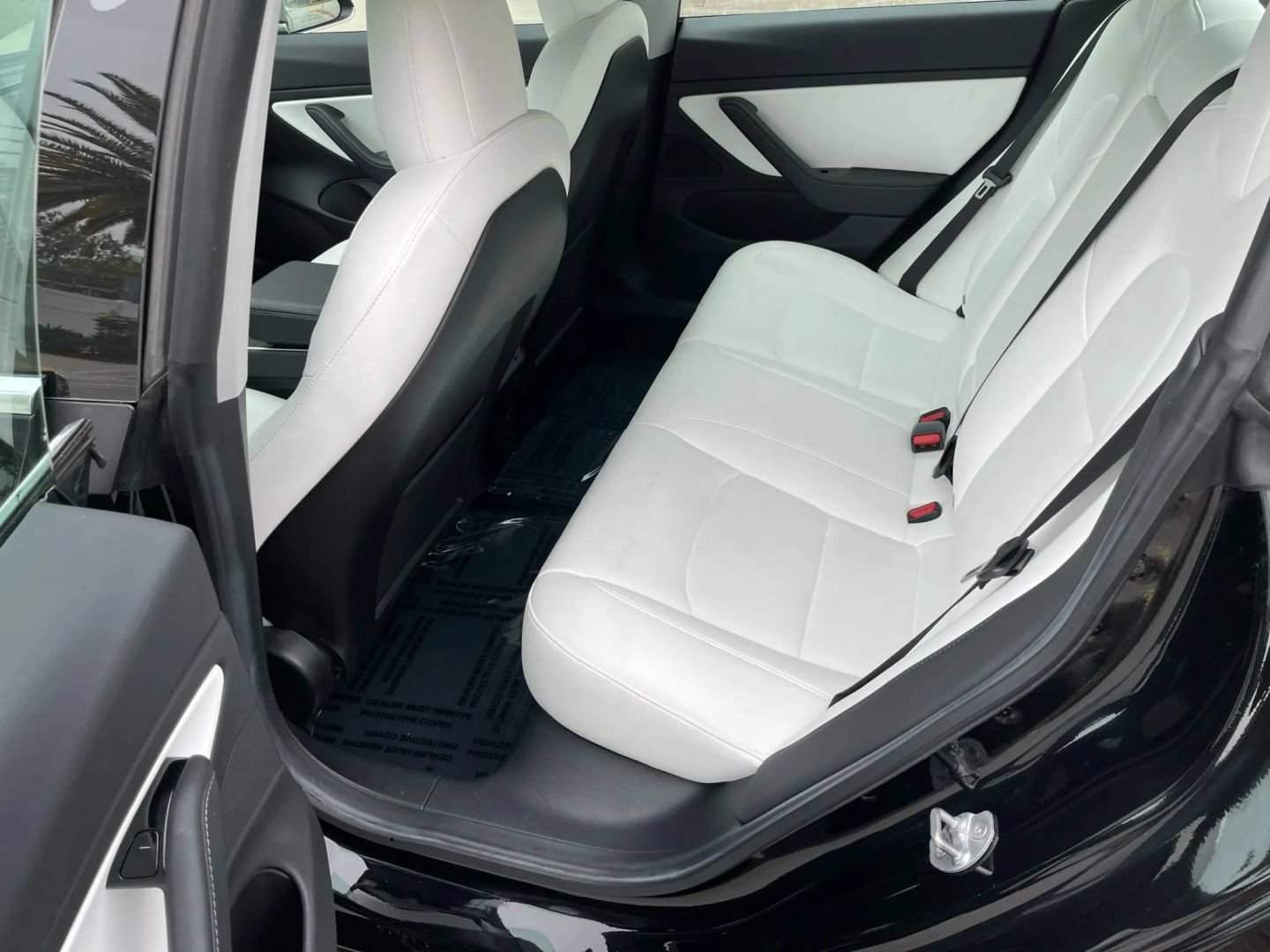Used 2020 Tesla Model 3 Standard Range RWD image 11