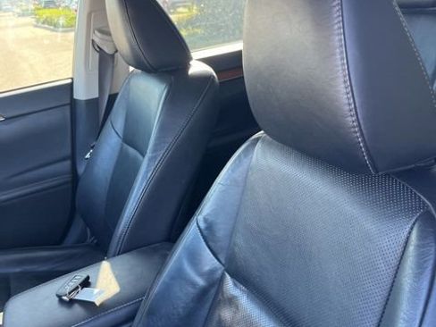 Used 2013 Lexus ES 300h w/ Luxury Pkg image 11