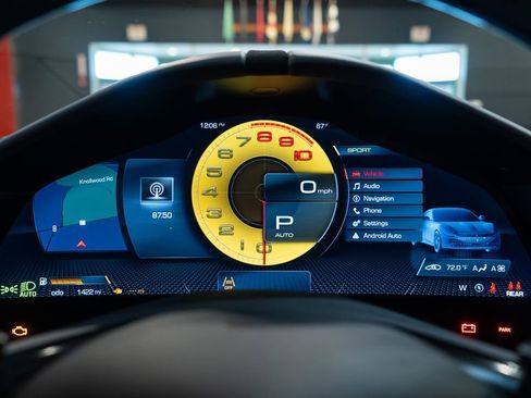 Certified 2024 Ferrari Roma Spider RWD image 34