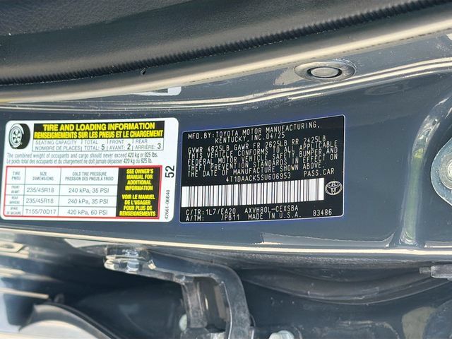 Used 2025 Toyota Camry SE FWD image 32