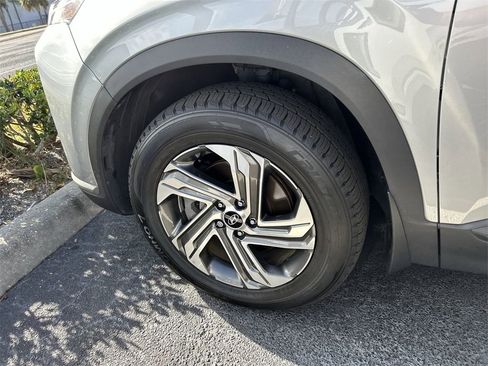 Certified 2022 Hyundai Santa Fe SE image 30