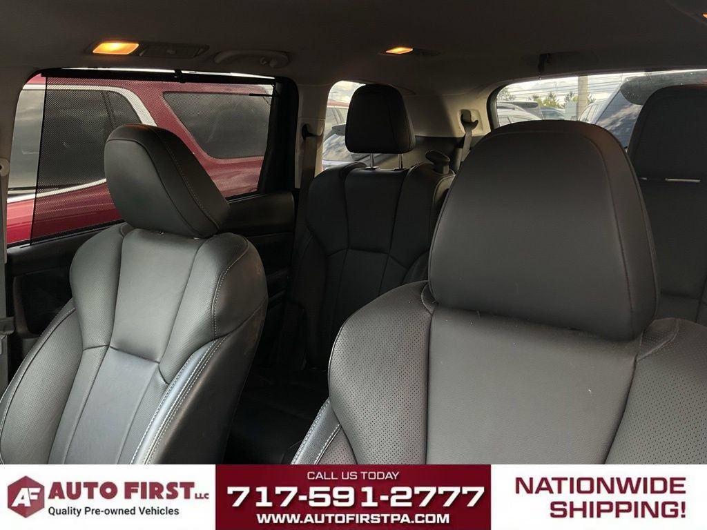 Used 2023 Subaru Ascent Limited AWD/4WD image 7