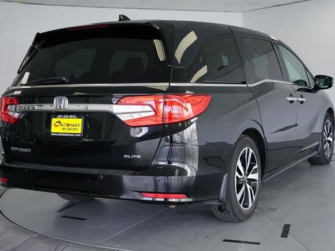 Used 2018 Honda Odyssey Elite image 9