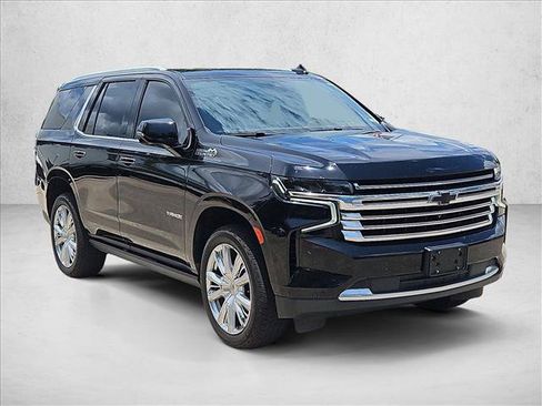 Used 2022 Chevrolet Tahoe High Country AWD/4WD image 3