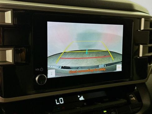 Certified 2025 Toyota Tundra SR5 AWD/4WD image 15