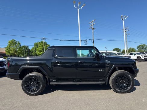 Used 2025 GMC Hummer EV 2X AWD/4WD image 6