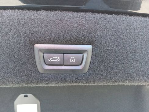 Used 2026 BMW 740i xDrive AWD/4WD image 21