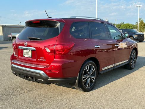 Used 2018 Nissan Pathfinder Platinum AWD/4WD image 3