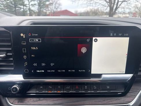 Used 2024 GMC Sierra 1500 SLT w/ SLT Premium Plus Package image 32