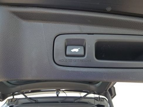 Used 2025 Honda CR-V Sport Touring image 10