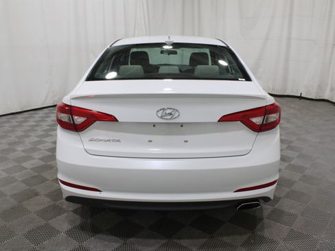 Used 2015 Hyundai Sonata SE image 29