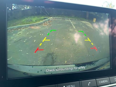 Used 2025 Nissan Sentra SV image 17