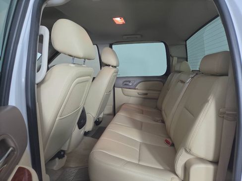 Used 2011 Chevrolet Silverado 1500 LTZ w/ Suspension Package, Off-Road AWD/4WD image 20