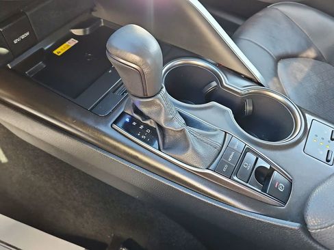 Used 2024 Toyota Camry XSE image 16