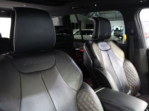 Used 2023 Jeep Grand Cherokee L Summit w/ High Altitude Package image 37