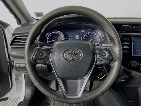 Used 2020 Toyota Camry LE image 12