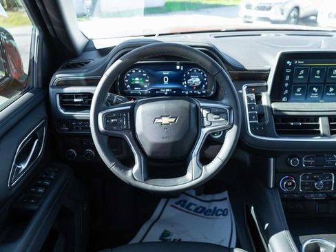 Used 2022 Chevrolet Tahoe LT w/ Luxury Package image 17