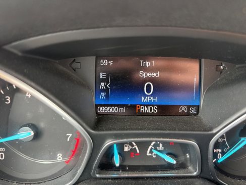 Used 2018 Ford Escape SE w/ SE Sync 3 Package FWD image 13