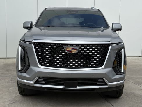 New 2026 Cadillac Escalade Luxury AWD/4WD image 3