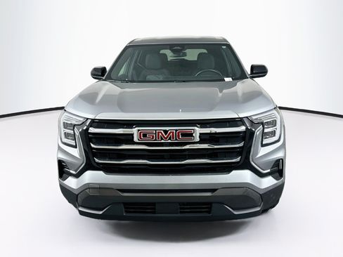Used 2026 GMC Terrain Elevation FWD image 2