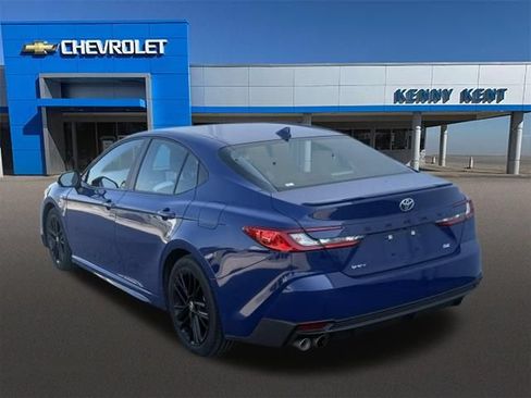 Used 2025 Toyota Camry SE FWD image 30