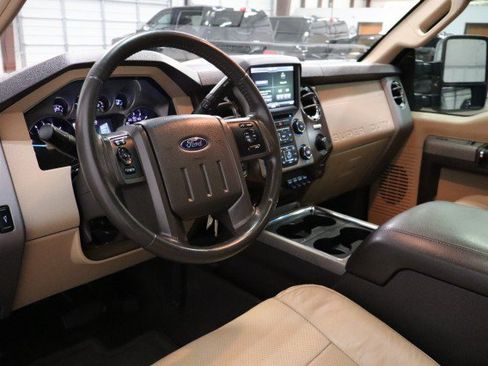 Used 2015 Ford F350 Lariat w/ Lariat Ultimate Package AWD/4WD image 32