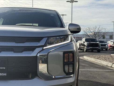 Used 2024 Mitsubishi Outlander Sport SE image 30