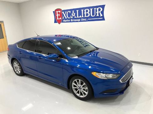Used 2017 Ford Fusion SE FWD image 50