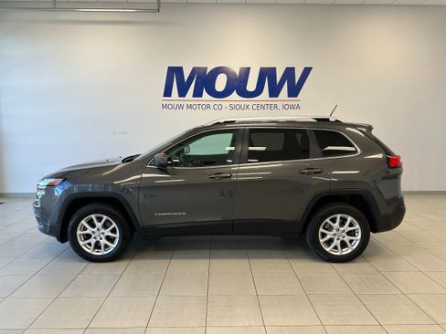 Used 2014 Jeep Cherokee Latitude AWD/4WD image 1