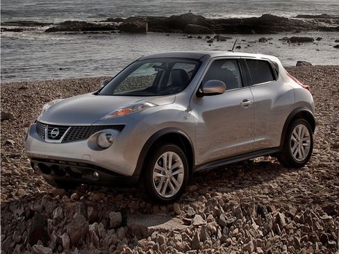 Used 2012 Nissan Juke SV FWD image 1