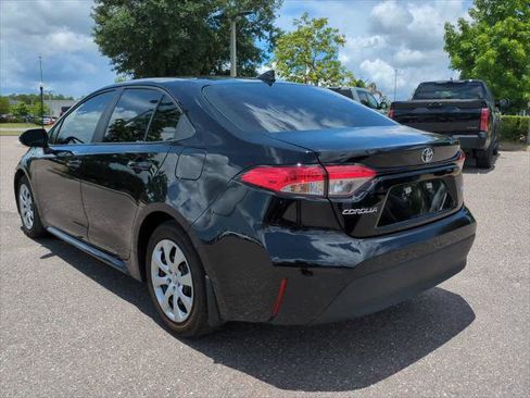 Certified 2025 Toyota Corolla LE FWD image 4