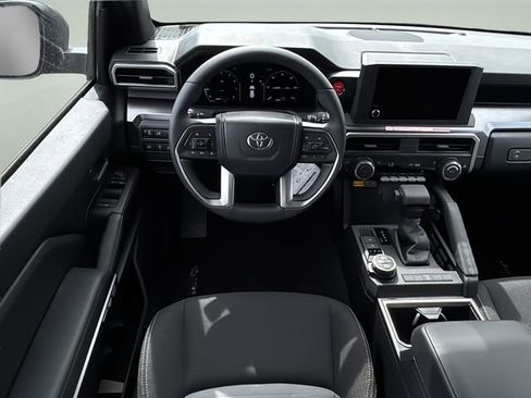 New 2026 Toyota 4Runner TRD Off-Road AWD/4WD image 18