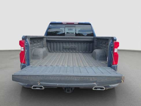 Used 2022 Chevrolet Silverado 1500 High Country AWD/4WD image 16