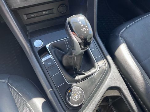 Used 2022 Volkswagen Taos SE image 15