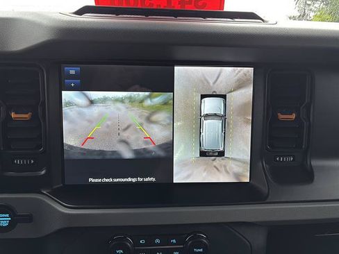 Certified 2022 Ford Bronco Badlands AWD/4WD image 24